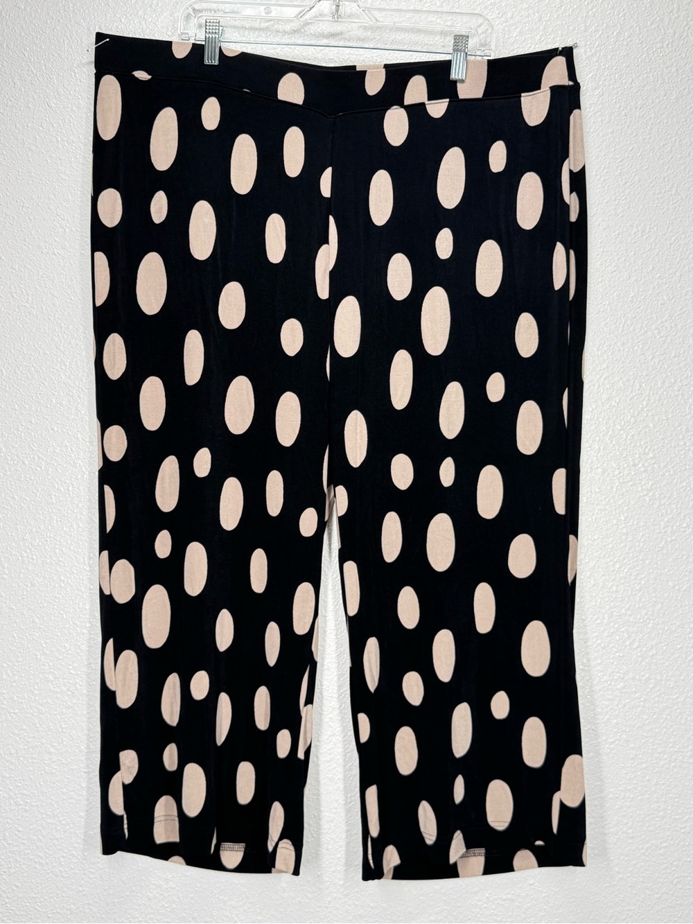Chicos Travelers Black / Tan Polka Dot Pants 20/22 Size 4 Wide Leg Cropped